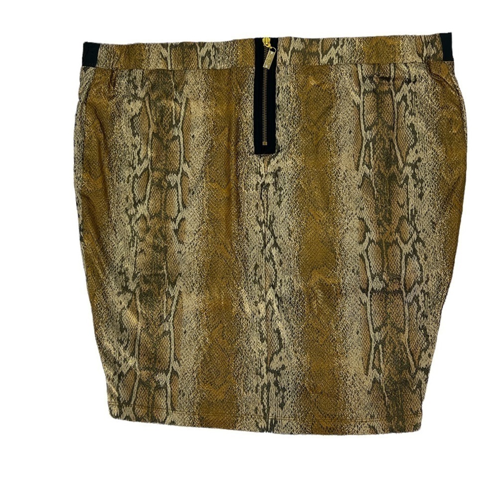 Baby Phat Wild Viven snake print mini skirt Black and gold size 2X NWT